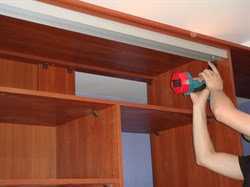 Демонтаж деревянных встроенных шкафов, шкафов купе, антресолей, ниш - фото 16176