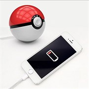 Аккумулятор в виде Покебола Pokemon Go 12000A